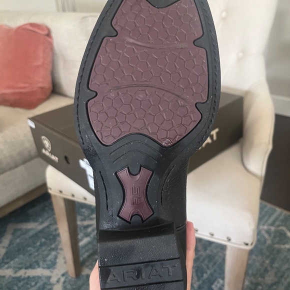 Ariat Black Cowboy Boots - Picture 6 of 6